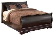 Load image into Gallery viewer, Huey Vineyard  Sleigh Bed
