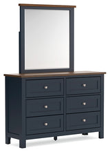 Load image into Gallery viewer, Landocken Full Panel Bed with Mirrored Dresser and Chest
