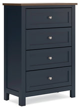 Load image into Gallery viewer, Landocken Full Panel Bed with Mirrored Dresser and Chest
