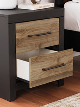 Load image into Gallery viewer, Vertani Full Panel Bed with Mirrored Dresser and 2 Nightstands
