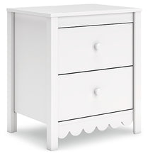 Load image into Gallery viewer, Hallityn Full Panel Headboard with Dresser and Nightstand
