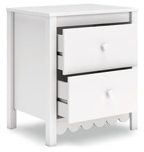 Load image into Gallery viewer, Hallityn Full Panel Headboard with Dresser, Chest and 2 Nightstands
