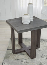 Load image into Gallery viewer, Dynnford Occasional Table Set (3/CN)
