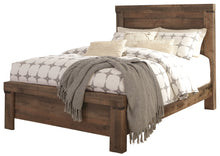 Load image into Gallery viewer, Trinell King Panel Bed with Dresser, Chest and Nightstand
