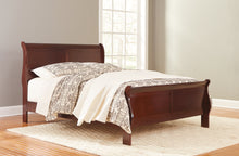 Load image into Gallery viewer, Alisdair King Sleigh Bed with 2 Nightstands
